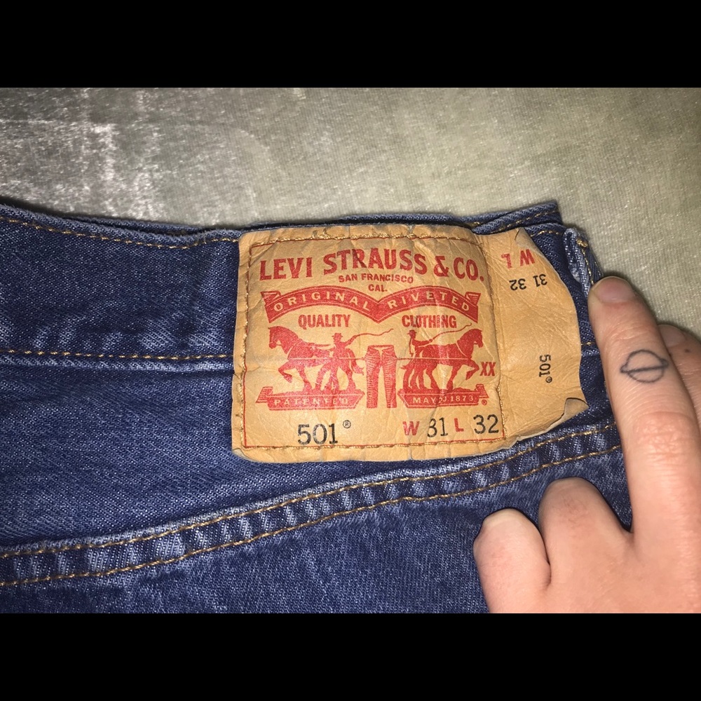 Levi Jeans - Picture 2 of 5